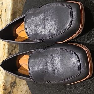 Lucky Brand "Laurien" slip on loafer. Sz 7.5(#925) very nice condition.